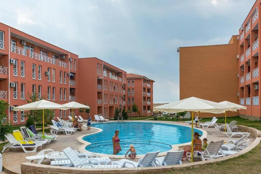 Sunny day 6 Pav-apartment Pantai Sunny Bagian luar foto